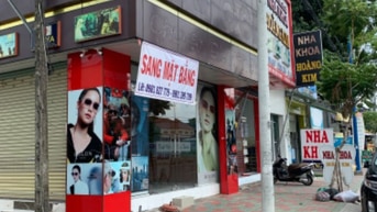 Nhà cho thuê góc mặt tiền Đặng Thúc Vịnh. Đối đối diên chợ Đông Thạnh.