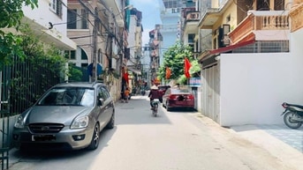 Chính chủ gửi bán mảnh đất Lạc Long Quân, Tây Hồ, Dt 162/180 m,14,5 ty