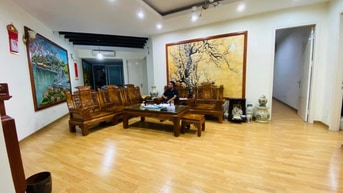 Bán căn góc 147m2 tòa 34T Hoàng Đạo Thúy 3PN 3WC full nội thất, BC Nam