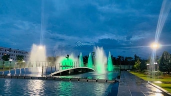 Bán căn biệt thự đối diện Quảng trường nhạc nước Hoà Bình khu Cityland