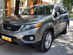 Bán Kia Sorento máy xăng, sản xuất năm 2011,  màu xám. giá 420tr