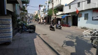 Kẹt chi phí cần thiết cung cấp cấp ngôi nhà hẻm 2 xe pháo tải