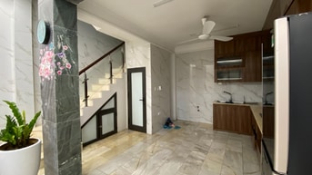 Chính chủ cho thuê nhà  tại Ngõ 1 Nhân Hòa - 40m2x5 tầng - MT 5m
