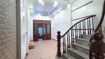 BÁN NHÀ PHỐ YÊN HÒA, CẦU GIẤY 50M2 * 5 TẦNG GIÁ 7,5 TỶ 