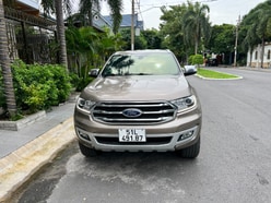 FORD EVEREST TITANIUM 4X2 AT 2018 GIÁ 799TR