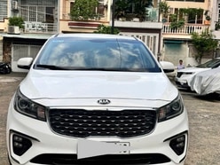 Cần bán Kia Sedona 2020 Deluxe