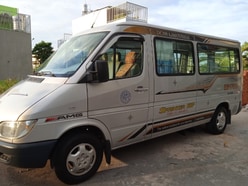 Bán xe van 6 chỗ đời 2006 Mer Sprinter, Màu bạc 850 kg , mới dăng kiểm