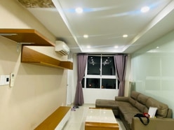 Bán chung cư Khuông Việt gần Đầm Sen, 50m2, sổ hồng vĩnh viễn.