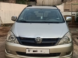 Bán rẻ Toyota Innova G xịn ABS 2009 không KD Taxi Zin độ Full rất đẹp!