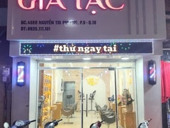 SANG SALON TÓC VÀ HỢP ĐỒNG THUÊ NHÀ MẶT TIỀN NGUYỄN TRI PHƯƠNG. 