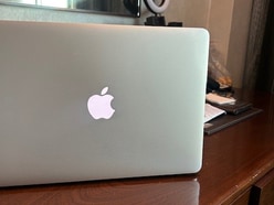 Thừa cái MacBook Air năm 2017 bán 