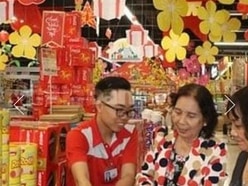 DỊP GẦN TẾT CỦA HÀNG CẦN 5 NHÂN VIÊN BÁN HÀNG q1 & q3