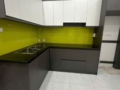 Chính chủ bán 34,5m2 nhà 5 tầng Phố Ô Cách, Long Biên. Gần trường, gần