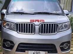 Bán xe SRM X30I V5 ( tải van 5 chổ 745kg )