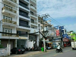 Bán nhà 5 tầng - MT Phó Đức Chính, P1, Bình Thạnh. DT: 4.3mx23m (95m2)