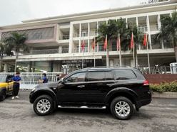 Bán Xe Mitsubishi Pajero Sport số AT sx: 2015 xe cộp mới quá, 