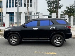 Toyota Fortuner 2019 2.4G 4x2 AT - 62000 km 30 /5 số rất đẹp