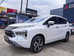 BÁN XE Mitsubishi Xpander Premium 2023