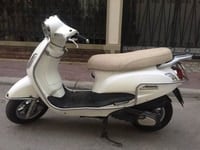 Attila Elizbeth trắng nguyên bản, biển HN-2011 Attila Elizbeth trắng nguyên bản, biển HN-2011