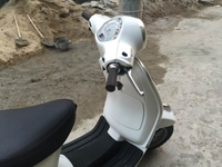 Vespa 125 ie trắng xe gia đình sử dụng-2011 Vespa 125 ie trắng xe gia đình sử dụng-2011