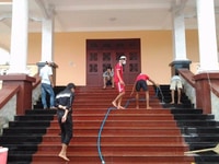 Tuyển thợ phụ thi công đá hoa cương Tuyển thợ phụ thi công đá hoa cương