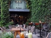 Cần tuyển nhân viên nữ phục vụ Cafe tại TPHCM Cần tuyển nhân viên nữ phục vụ Cafe tại TPHCM