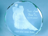 Nhận đặt kỷ niệm chương pha lê giá rẻ trên toàn quốc Nhận đặt kỷ niệm chương pha lê giá rẻ trên toàn quốc