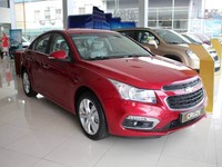 Bán xe Cruze LT 2017 giá rẻ nhất so với xe phân khúc hạng C Bán xe Cruze LT 2017 giá rẻ nhất so với xe phân khúc hạng C