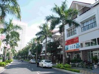 Bán gấp biệt thự Ngân Long - DT: 10x21m -Nhà trang trí đẹp, vào ở ngay Bán gấp biệt thự Ngân Long - DT: 10x21m -Nhà trang trí đẹp, vào ở ngay