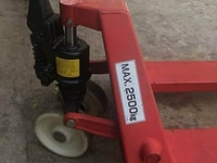 Buôn bán xe nâng tay NHật giá rẻ đã qua sử dụng Buôn bán xe nâng tay NHật giá rẻ đã qua sử dụng