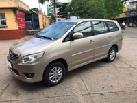 Cần bán xe Toyota Innova 2014 số tự động màu vàng nhà cần bán nhanh Cần bán xe Toyota Innova 2014 số tự động màu vàng nhà cần bán nhanh