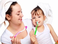 Cần Tìm 1 người trông bé 1 người giúp việc nhà 1 người chăm người già Cần Tìm 1 người trông bé 1 người giúp việc nhà 1 người chăm người già