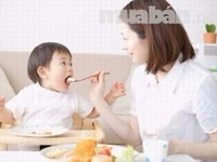 Cần hai người giúp việc nhà và giữ trẻ. Làm 2 nơi gần nhau Cần hai người giúp việc nhà và giữ trẻ. Làm 2 nơi gần nhau