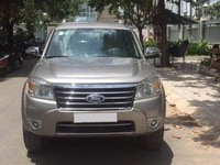 Tôi cần bán Ford Everest 2011 chạy dầu số tự động màu xám bạc Tôi cần bán Ford Everest 2011 chạy dầu số tự động màu xám bạc