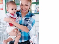 Tìm 1 người trông em bé 1 giúp việc nhà 1 chăm người già trà vinh Tìm 1 người trông em bé 1 giúp việc nhà 1 chăm người già trà vinh