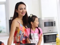Tìm 1 người trông em bé 1 giúp việc nhà 1 chăm người già trà vinh Tìm 1 người trông em bé 1 giúp việc nhà 1 chăm người già trà vinh