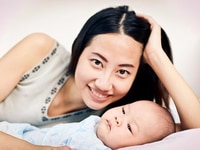 Cần hai người giúp việc nhà và giữ trẻ. Làm 2 nơi gần nhau. Cần hai người giúp việc nhà và giữ trẻ. Làm 2 nơi gần nhau.