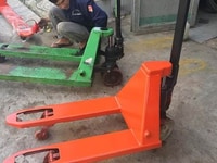 Sửa xe nâng tay, thay phụ tùng linh kiện xe nâng tay- phutungxenangtay Sửa xe nâng tay, thay phụ tùng linh kiện xe nâng tay- phutungxenangtay