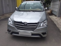 Nhà cần bán Innova 2008 số sàn màu bạc xe gia đình dùng giữ kỹ. Nhà cần bán Innova 2008 số sàn màu bạc xe gia đình dùng giữ kỹ.