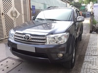 Lên đời bán xe Toyota Fortuner 2010 máy dầu số sàn màu xám còn mới Lên đời bán xe Toyota Fortuner 2010 máy dầu số sàn màu xám còn mới