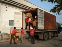 Nam lái xe và nam giao hàng của công ty Nam lái xe và nam giao hàng của công ty