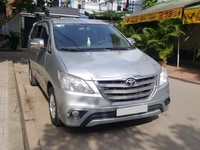 Cần bán xe Innova 2008 số sàn màu bạc phom mới xe gia đình dùng Cần bán xe Innova 2008 số sàn màu bạc phom mới xe gia đình dùng