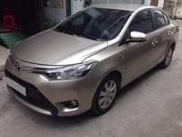 Xe bán Toyota Vios số sàn 2017 màu nâu vàng xe mới mua còn mới tinh Xe bán Toyota Vios số sàn 2017 màu nâu vàng xe mới mua còn mới tinh