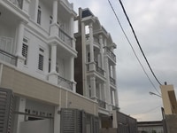 Bán nhà 3 lầu (4*14)m2 Linh Đông 4.5 tỷ thương lượng Bán nhà 3 lầu (4*14)m2 Linh Đông 4.5 tỷ thương lượng