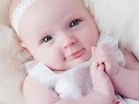 Cần hai người giúp việc nhà và giữ trẻ. Làm 2 nơi gần nhau Cần hai người giúp việc nhà và giữ trẻ. Làm 2 nơi gần nhau