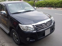 Bán xe Toyota Hilux 2.5 E số sàn 2013 màu đen nhà xài kỹ zin cứng Bán xe Toyota Hilux 2.5 E số sàn 2013 màu đen nhà xài kỹ zin cứng