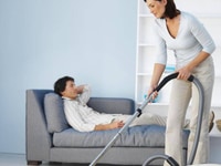 Cần tuyển 1 cô giúp việc gia đình làm ở lại tại TPHCM Cần tuyển 1 cô giúp việc gia đình làm ở lại tại TPHCM
