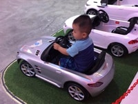 Cần tuyển 1 chị giúp việc nhà làm lâu dài Cần tuyển 1 chị giúp việc nhà làm lâu dài