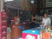 Cửa hàng của chị cần tuyển gấp nhân viên bán hàng Cửa hàng của chị cần tuyển gấp nhân viên bán hàng