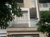 Cần cho thuê nhà phố 4x20m, trệt, 2 lầu ,mặt tiền đường Nguyễn Hoàng Cần cho thuê nhà phố 4x20m, trệt, 2 lầu ,mặt tiền đường Nguyễn Hoàng